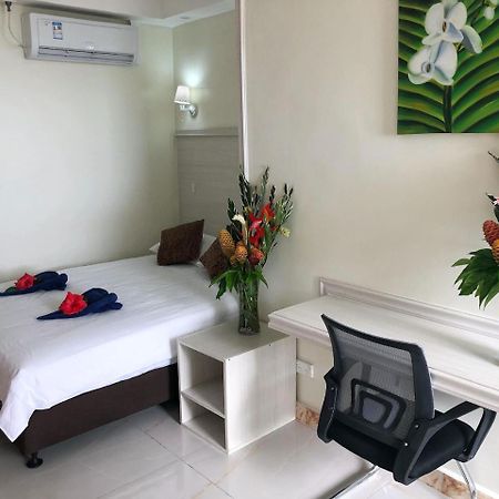 Central Bay Motel Порт Вила Екстериор снимка