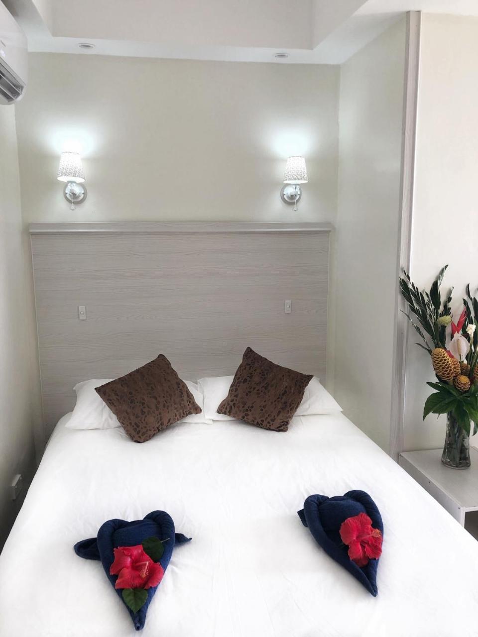 Central Bay Motel Порт Вила Екстериор снимка