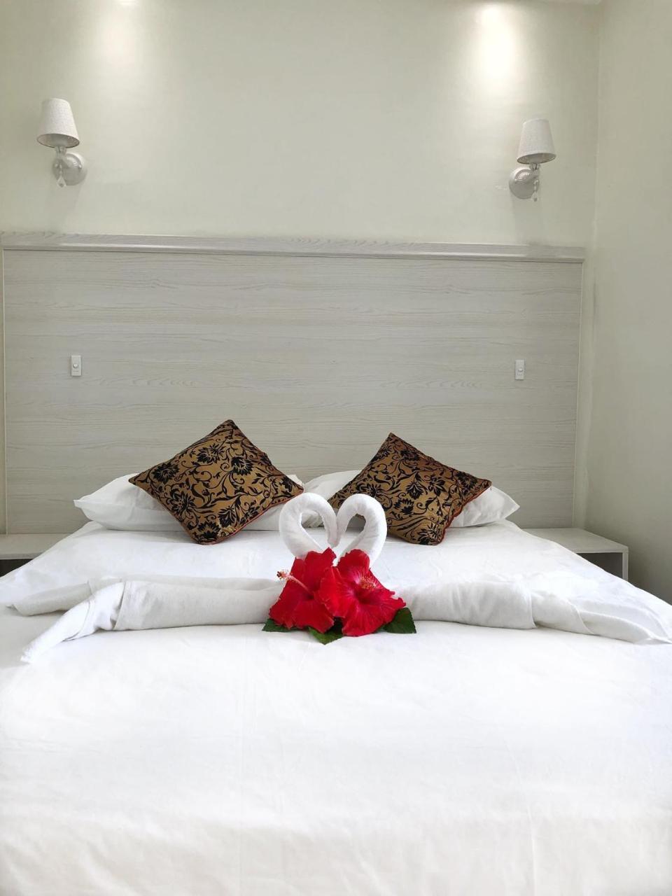 Central Bay Motel Порт Вила Екстериор снимка